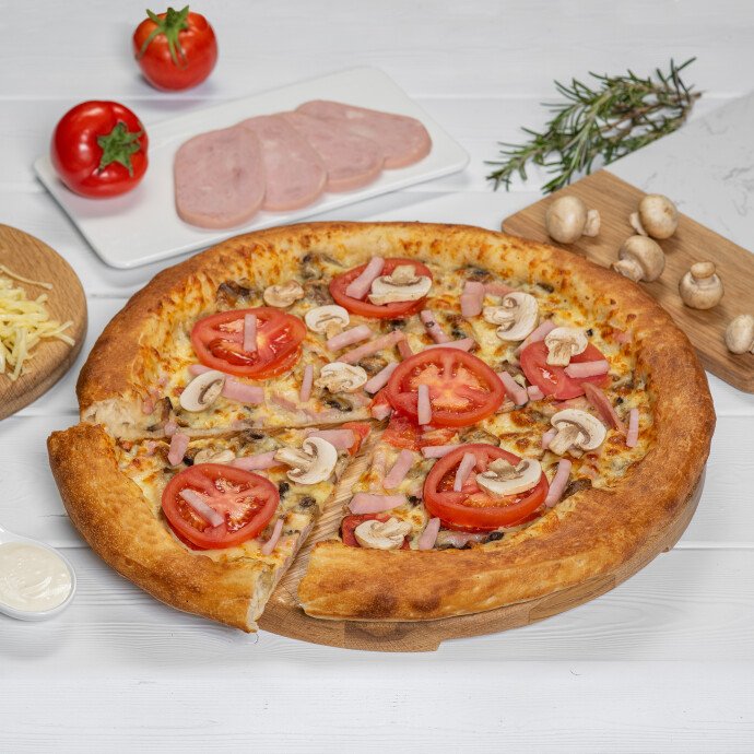 Ветчина с грибами и белым соусом