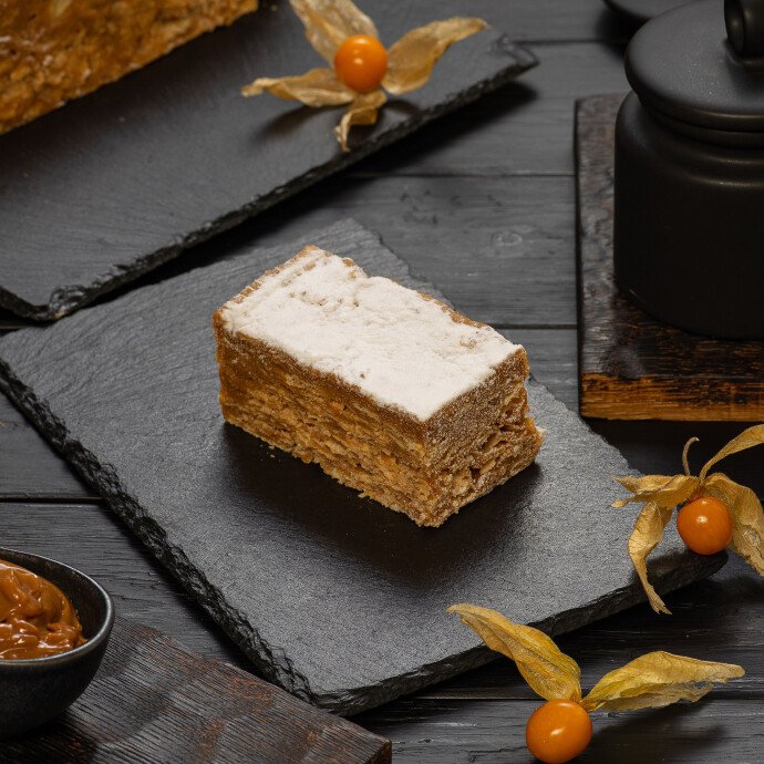 Пирожное «Наполеон карамельный»