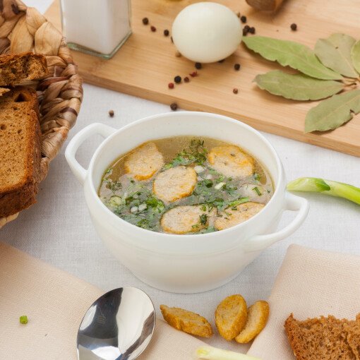 Бульон куриный с сухариками